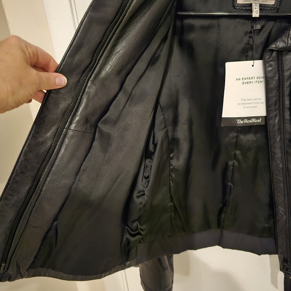GIORGIO ARMANI WOMEN'S BLACK LEATHER MOTO JACKET US SIZE 8 THE REAL REAL TAGGED - Picture 4 of 9
